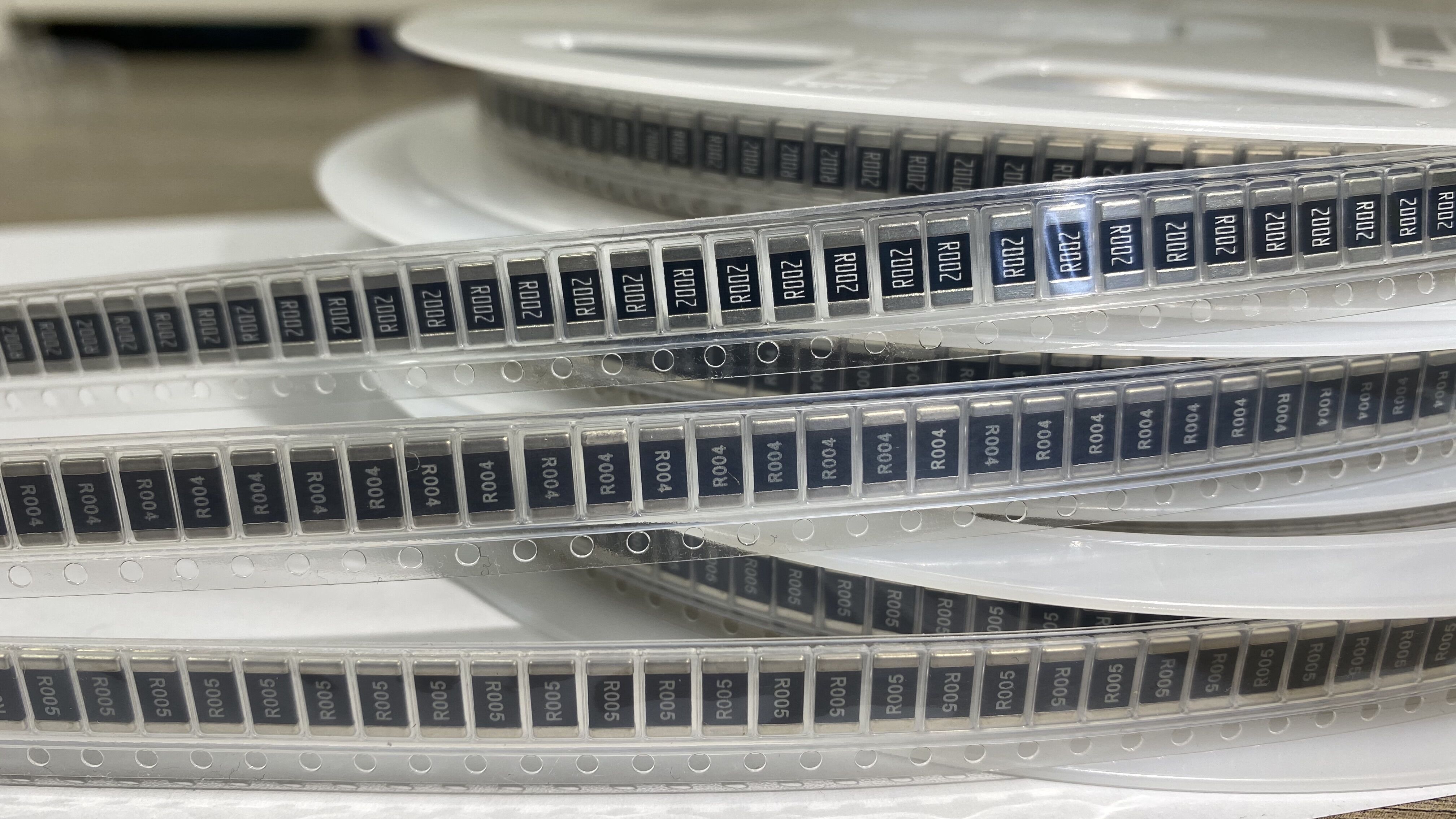 合金采樣電阻｜特點、應用及選型注意事項